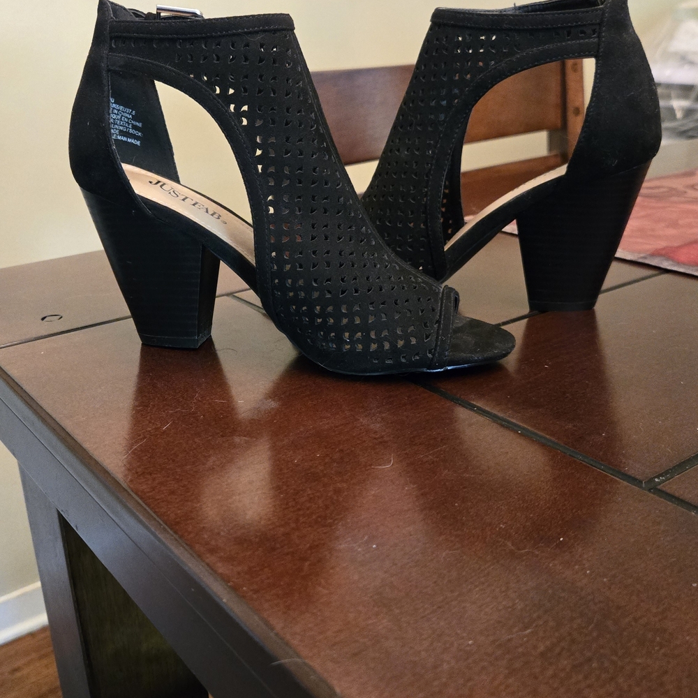 JustFab Black Peep-Toe Heeled Sandals